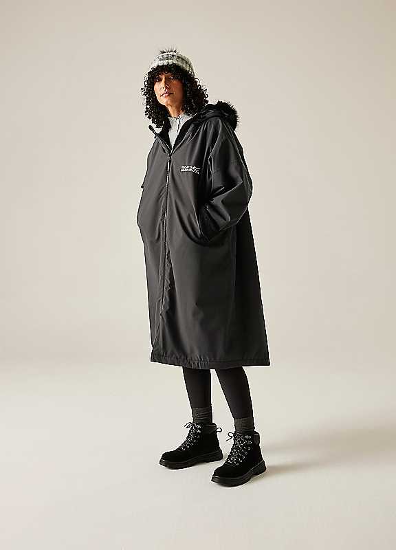 Regatta Ash Adult Waterproof Changing Robe Pro