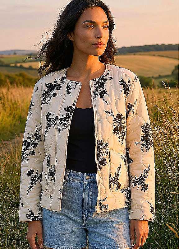 Roman Women's Cream Floral Flock Quilted Jacket Size 10 - Image 3