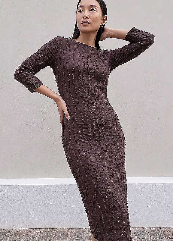 Roman Women's Textured Midi Dress in Chocolate | Size: 18 - Image 5