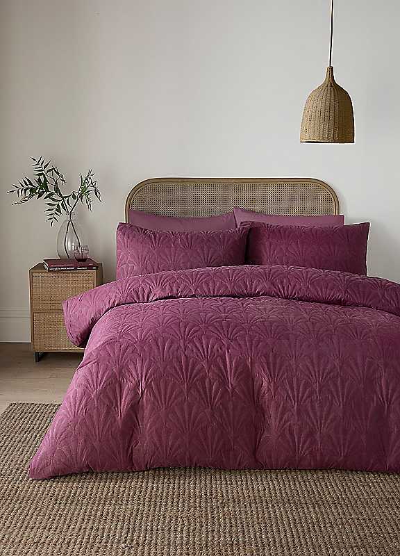 Serene Unisex Berry Cavali Quilted Duvet Cover Set - Image 6