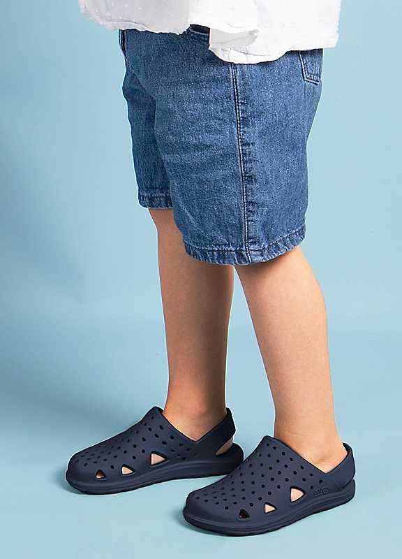 Totes Navy Solbounce Clogs Size 5-6 Toddler