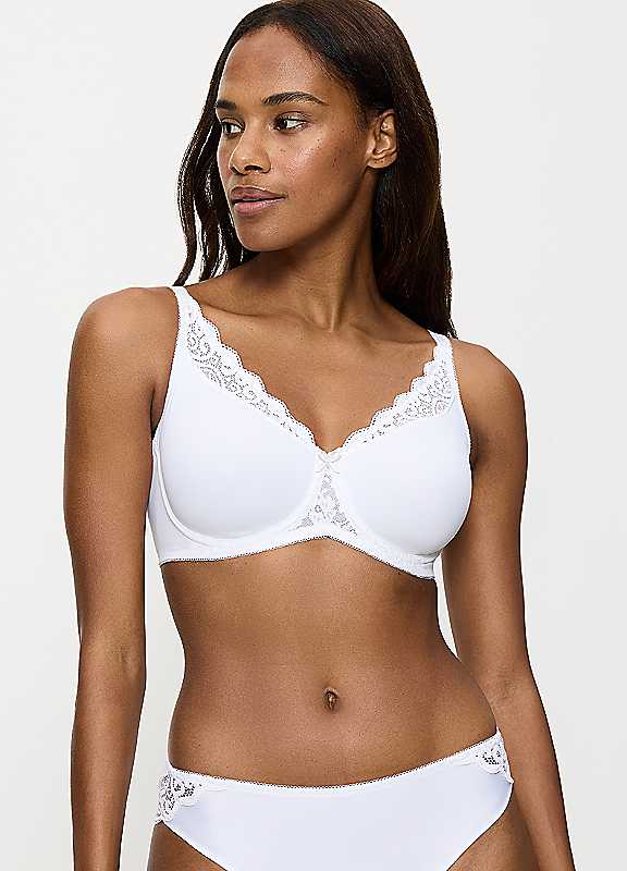 Triumph Women's White Amourette Minimiser Bra - Image 9