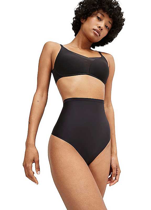 Triumph Black Shape Smart Shaping Briefs