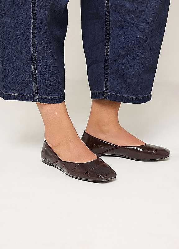 Yours Curve Women's Plus Size Ballet Pumps In Wide E Fit - Image 3