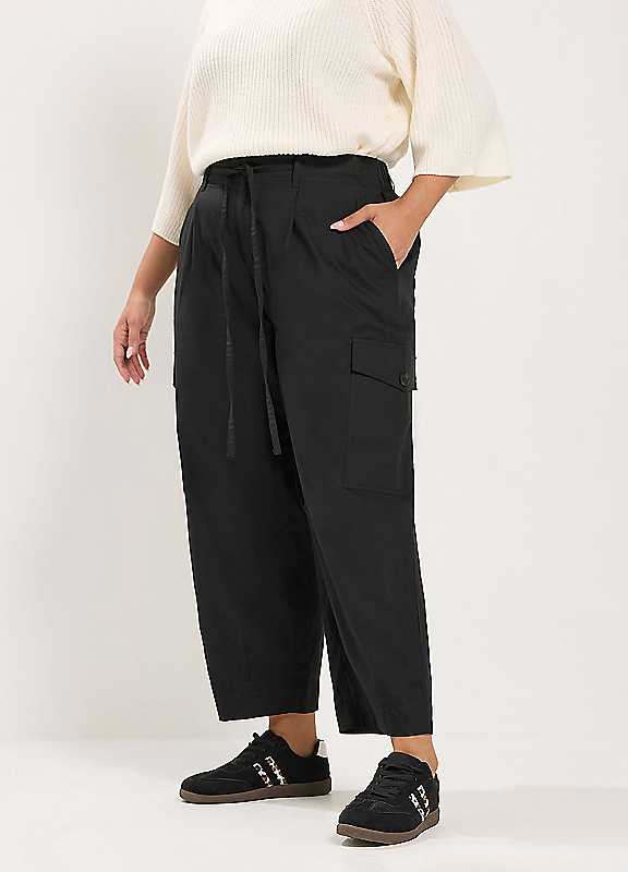 Yours Women's Black Barrel Cargo Trousers In | Size: 26-28 - Image 2