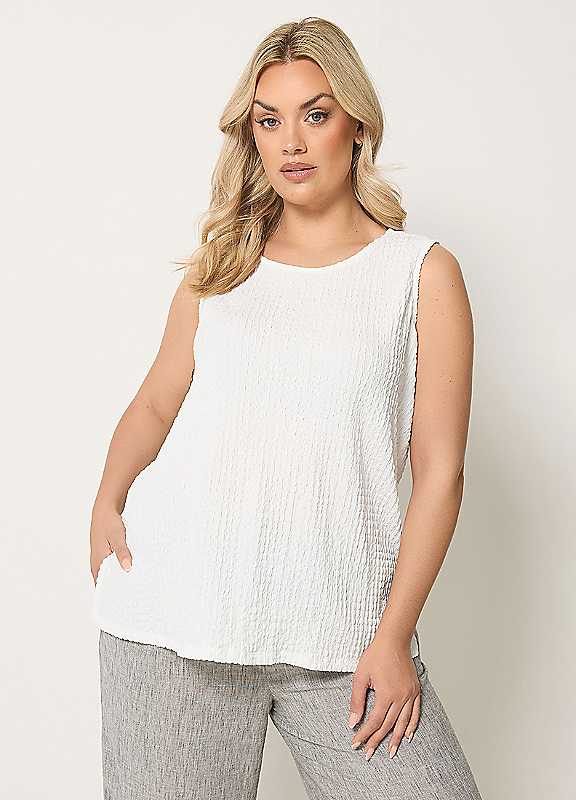 Yours Women's White Curve Bubble Texture Vest Top - Image 2