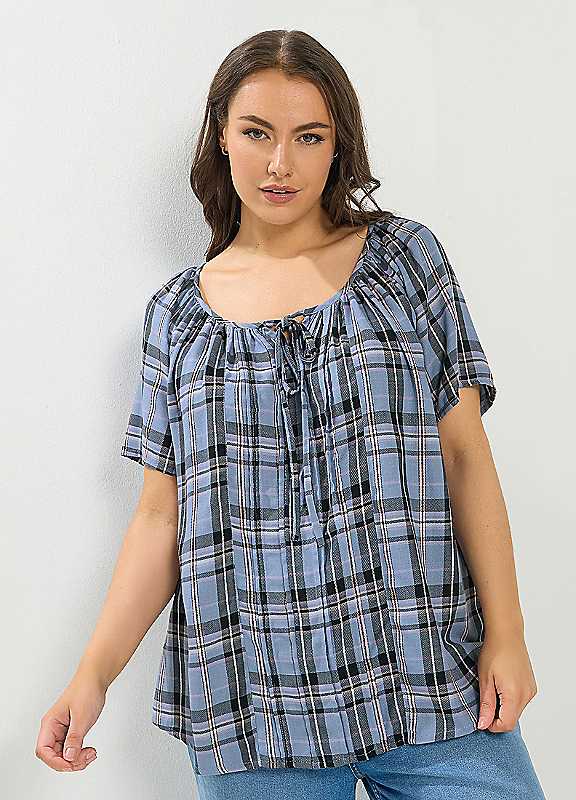 Yours Women's Blue Check Pintuck Blouse In | Size: 26/28 - Image 2
