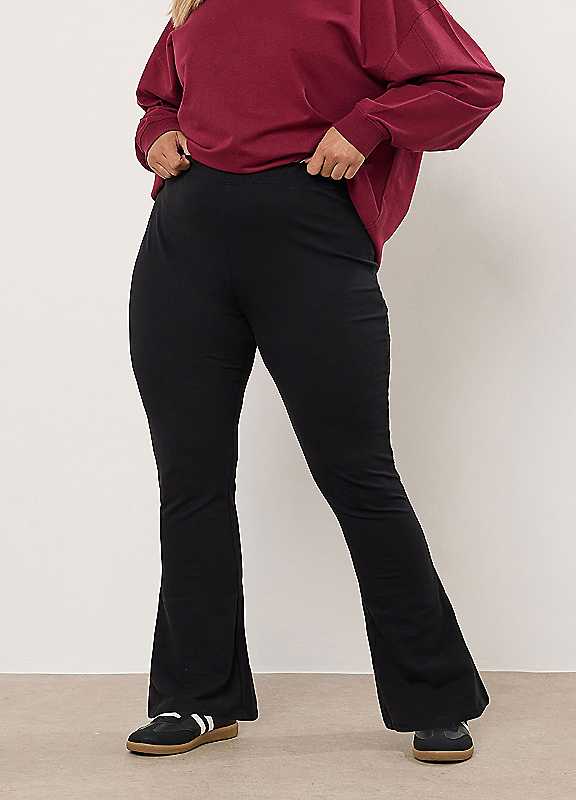 Yours Women's Elasticated Flared Leggings Pants in Black | Size: 22 - Image 3