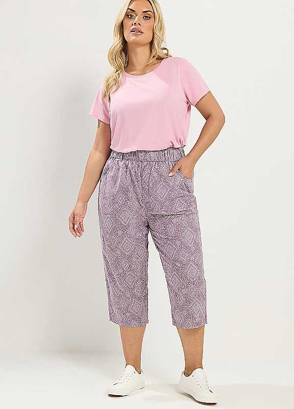 Yours Women's Lilac Paisley Cropped Trousers In | Size: 26/28 - Image 2