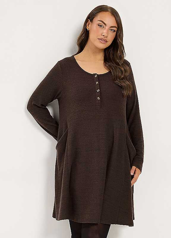 Yours Women's Chocolate Henley Drape Pocket Dress In | Size: 26/28 - Image 3