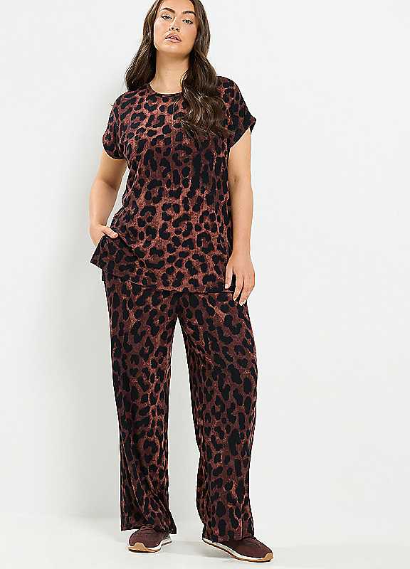Yours Women's Dark Brown Leopard Print Wide Leg Trousers In | Size: 20S - Image 3