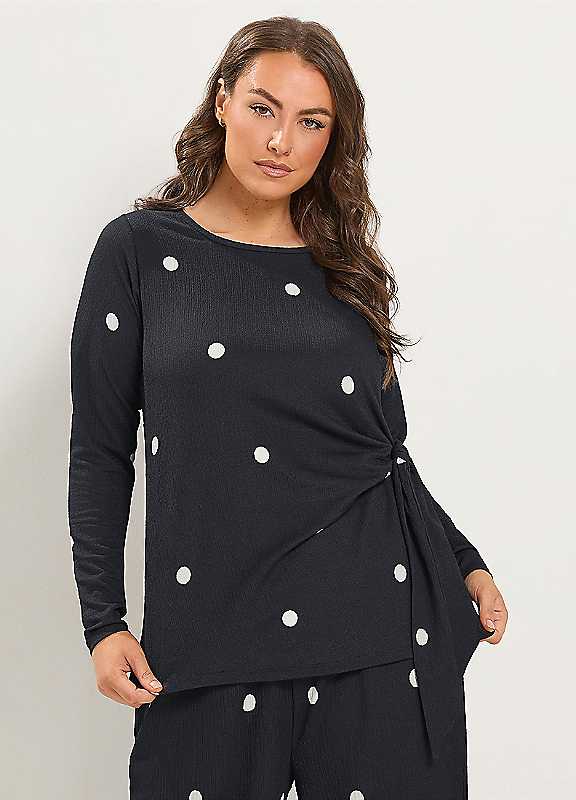 Yours Women's Black Polka Dot Knot Front Top In Size 26-28 - Image 6