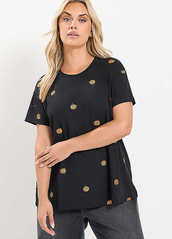 Yours Women's Black Pumpkin Embroidered T-Shirt In | Size: 26/28 - Image 2