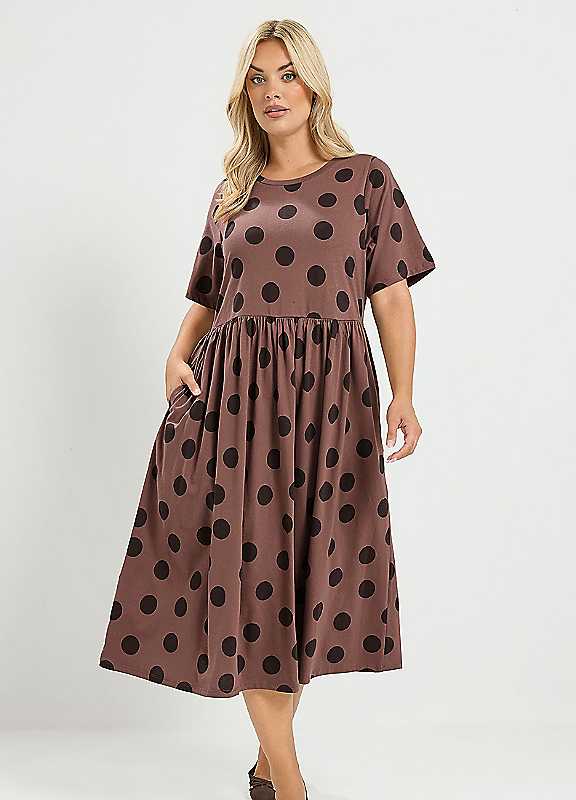 Yours Women's Brown Polka Dot Dress In Size 16 - Image 6