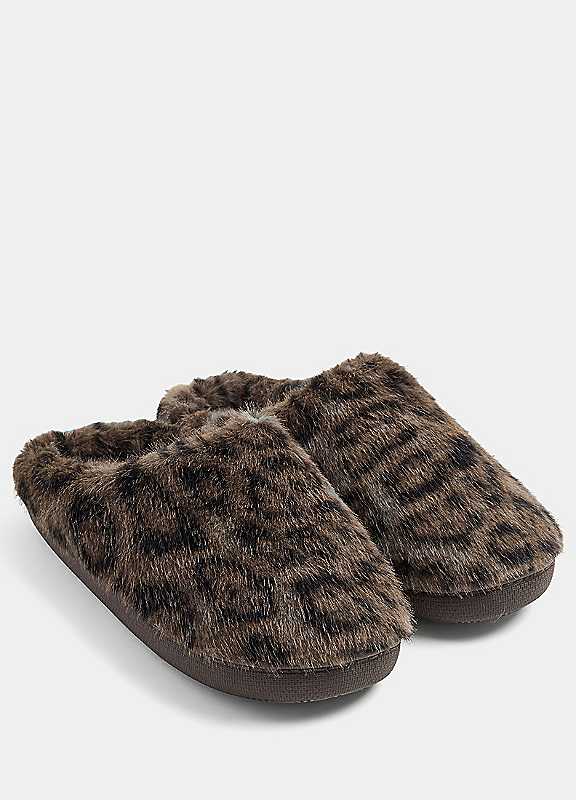 Yours Women's Brown Leopard Faux Fur Mule Slippers In | : 9/10 - Image 2